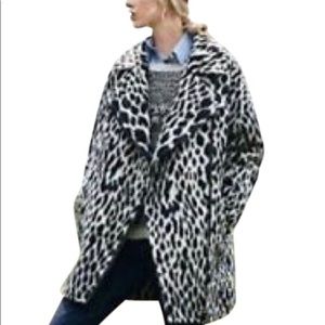 Banana Republic
Animal Print Leopard Black and White Coat Small